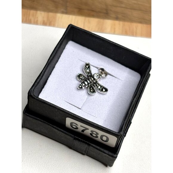 Dragonfly Pendant  Silver With Crystal Stone In Gift Box - Picture 1 of 7